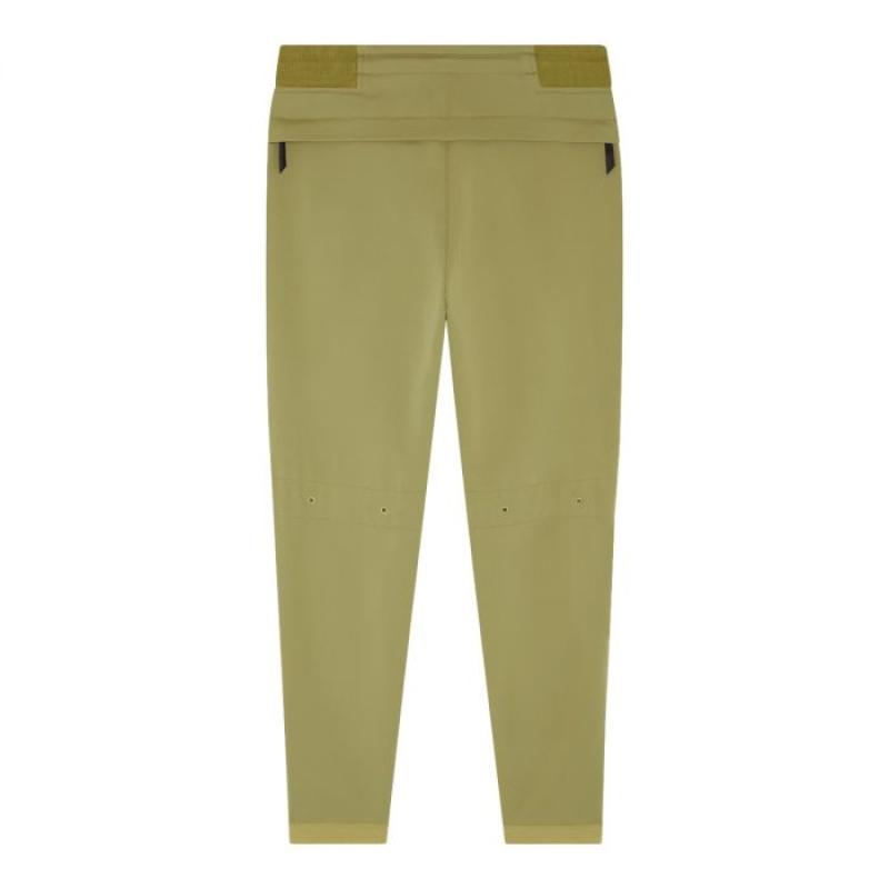 TECH SWEAT PANT Aloe