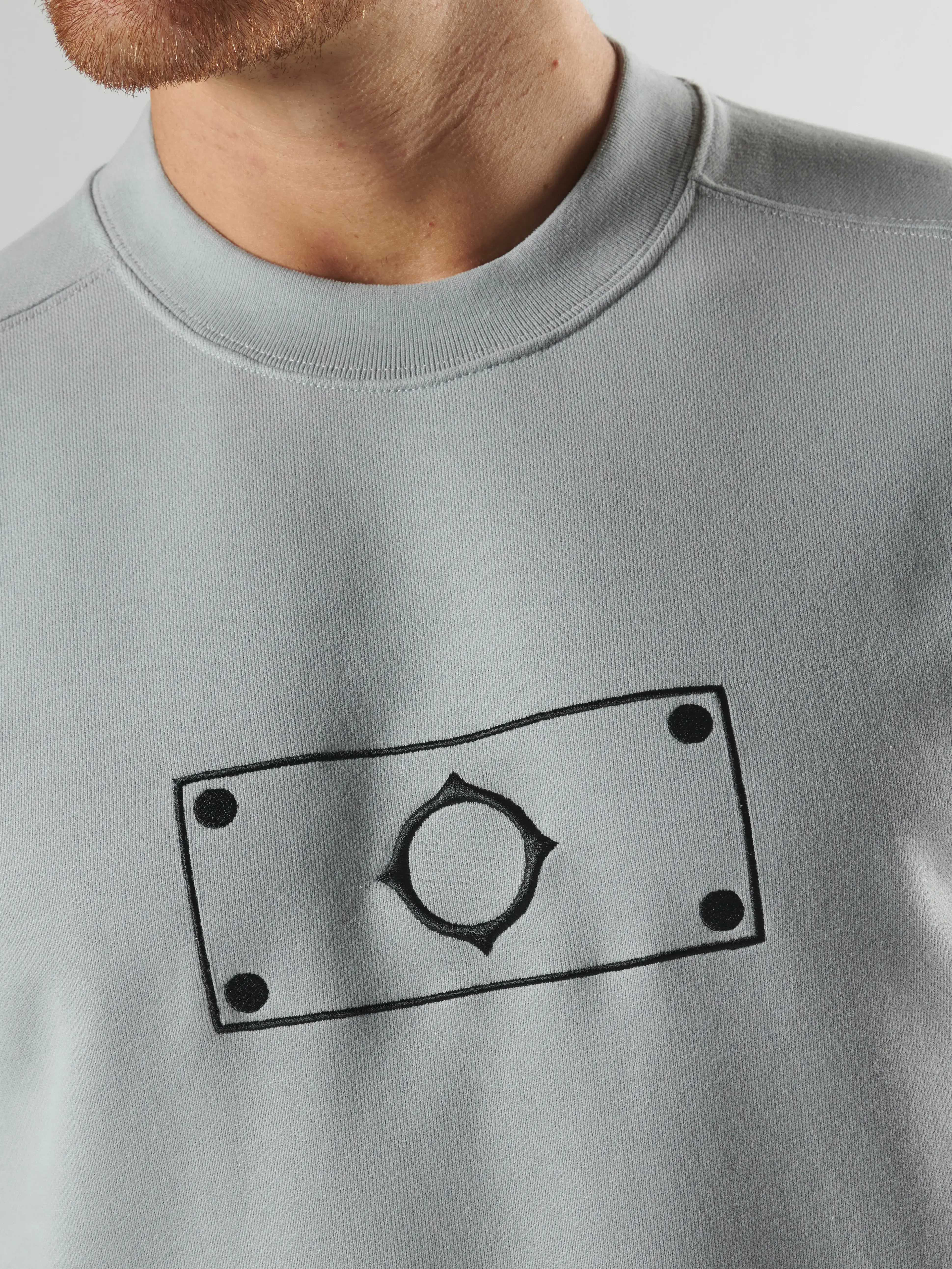 BLAST EMBROIDERED BADGE SWEAT Battleship