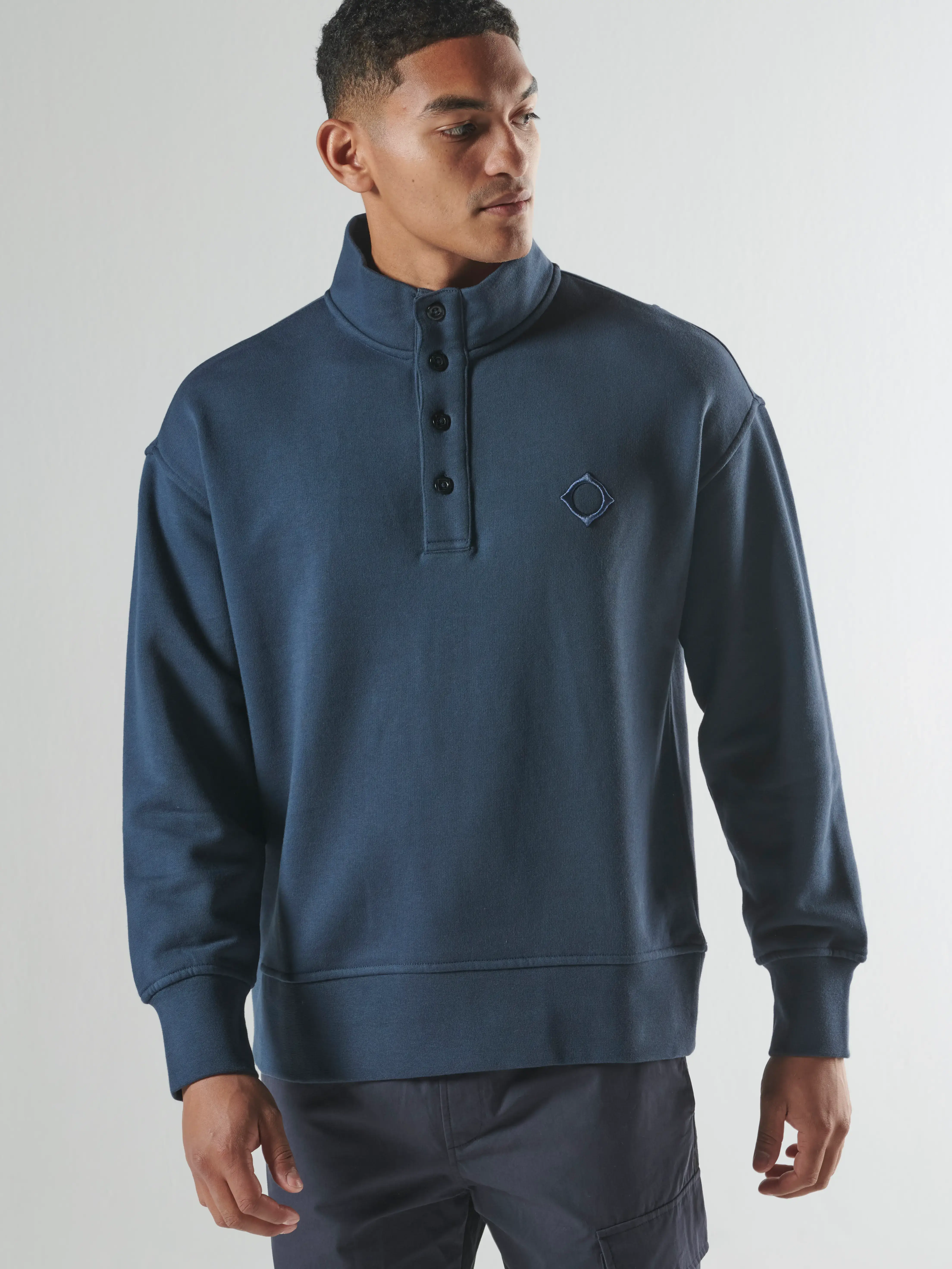 STRIA FUNNEL BOX SWEAT Ink Navy